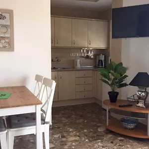 https://carihuela-park-torremolinos.hotelsinnerja.org